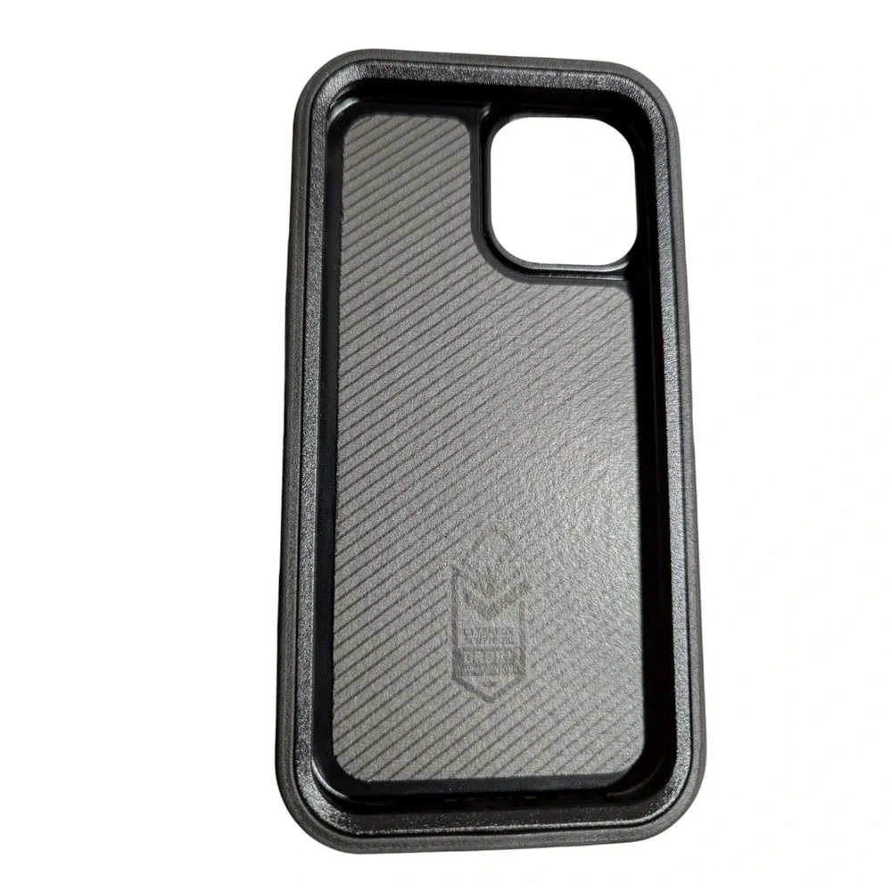 H1. Otterbox Defender Series‎ Case iPhone 12/iPhone 12 Pro, Black Used Re-pack